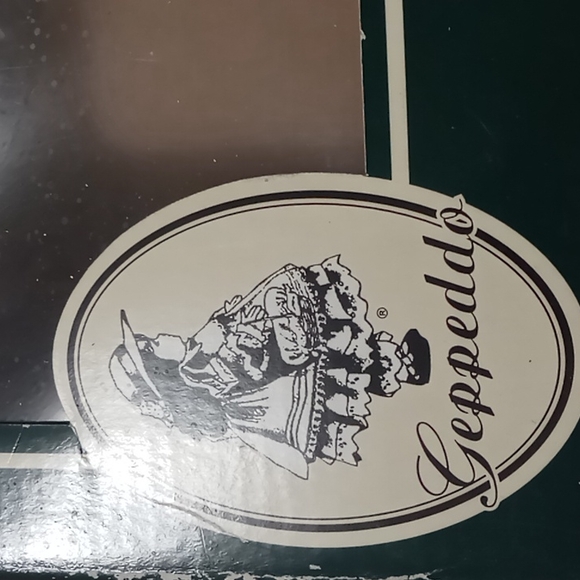 Geppeddo.....Cuddle Kids "Darcie Daisy" - Picture 5 of 17